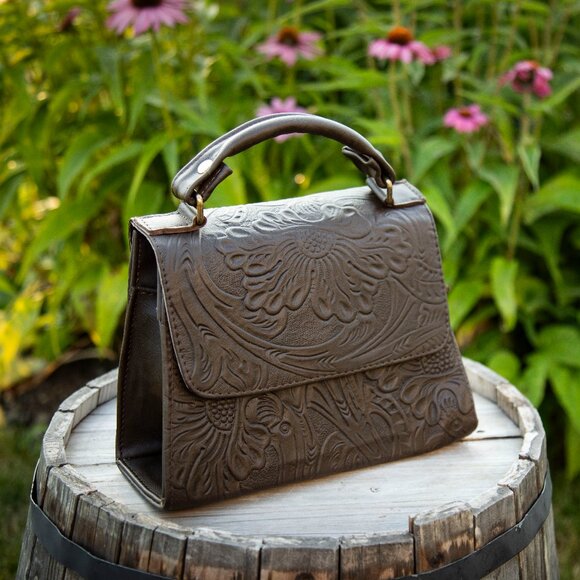 Handmade Ethnic Genuine Leather crossbody purse - Picture 7 of 13